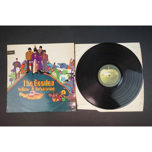 616 - Vinyl - The Beatles 4 LP's plus Magical Mystery Tour EP (MMT A1/B1) blue lyrics intact.  LP's are Ye... 