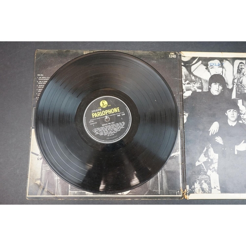 616 - Vinyl - The Beatles 4 LP's plus Magical Mystery Tour EP (MMT A1/B1) blue lyrics intact.  LP's are Ye... 