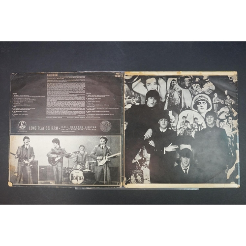 620 - Vinyl - The Beatles 2 LP's to include Please Please Me (PMC 1202) black and yellow label, showing Th... 