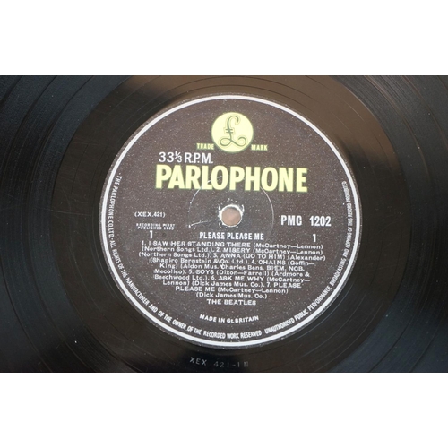 620 - Vinyl - The Beatles 2 LP's to include Please Please Me (PMC 1202) black and yellow label, showing Th... 