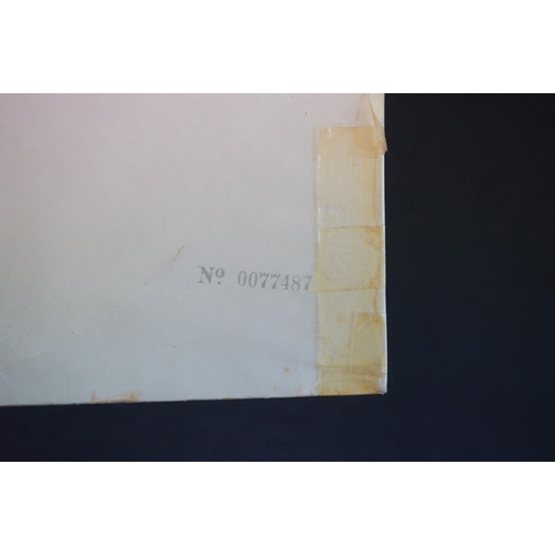 707 - Vinyl - The Beatles White Album (PMC 7067/8) No 0077487 side opener, 4 photographs, poster, white in... 