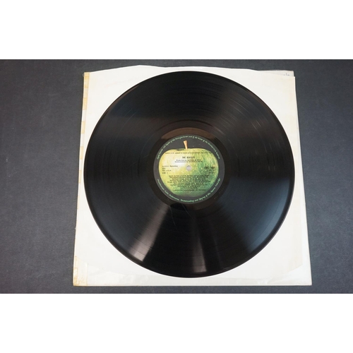 707 - Vinyl - The Beatles White Album (PMC 7067/8) No 0077487 side opener, 4 photographs, poster, white in... 