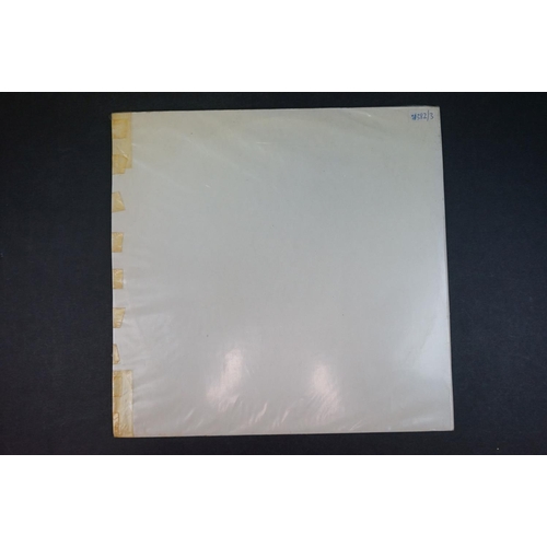 707 - Vinyl - The Beatles White Album (PMC 7067/8) No 0077487 side opener, 4 photographs, poster, white in... 