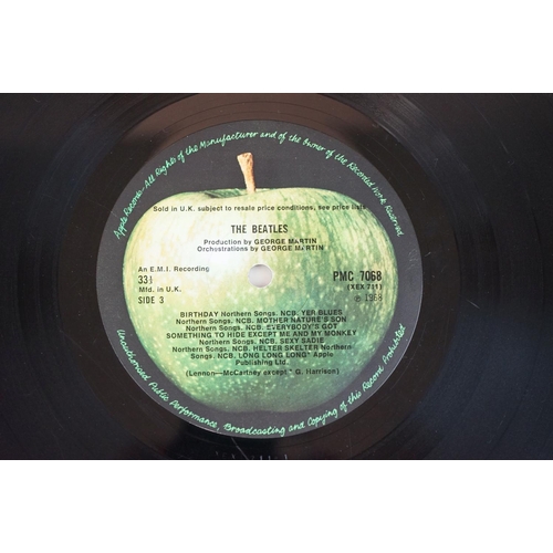 707 - Vinyl - The Beatles White Album (PMC 7067/8) No 0077487 side opener, 4 photographs, poster, white in... 