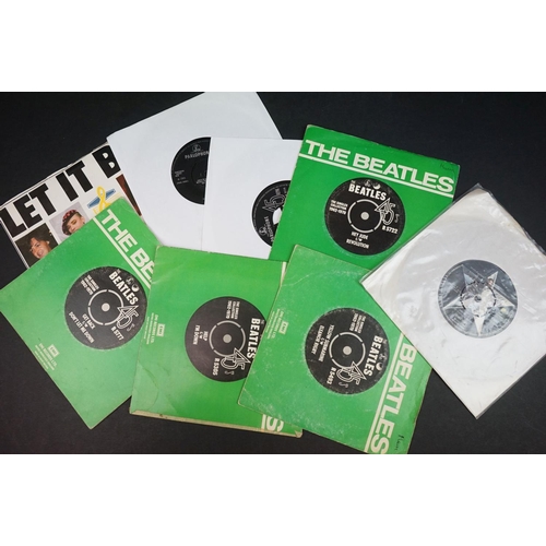 755 - Vinyl - The Beatles & Others collection of around 30 7 inch 45's to include many from The Beatles.  ... 