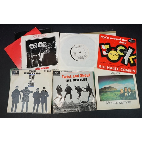 755 - Vinyl - The Beatles & Others collection of around 30 7 inch 45's to include many from The Beatles.  ... 