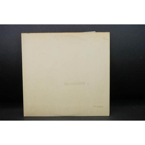 764 - Vinyl - The Beatles White Album (PMC 7067/8) top loader No 0057324 with 4 photos and lyric inners.  ... 