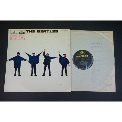 766 - Vinyl - The Beatles 7 LP's to include Sgt Pepper (PMC 7027) nice copy with pink & red inner, insert ... 