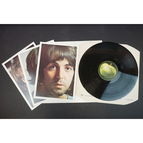 767 - Vinyl - The Beatles White Album (PCS 7067/8) side opener, unnumbered, white inners, 3 photographs (l... 