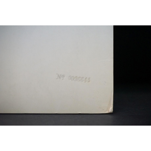 185 - Vinyl - The Beatles White Album (PMC 7067/8) No 0096644 top loader with 4 photographs and 1 poster, ... 