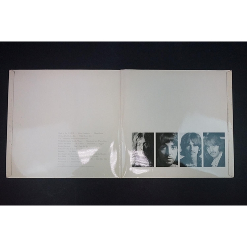 185 - Vinyl - The Beatles White Album (PMC 7067/8) No 0096644 top loader with 4 photographs and 1 poster, ... 