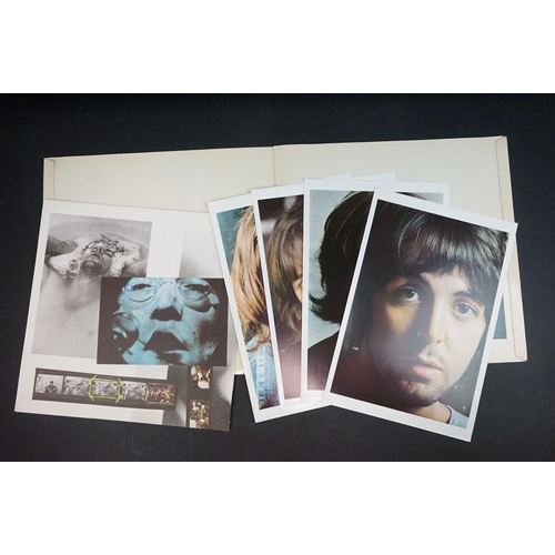 185 - Vinyl - The Beatles White Album (PMC 7067/8) No 0096644 top loader with 4 photographs and 1 poster, ... 