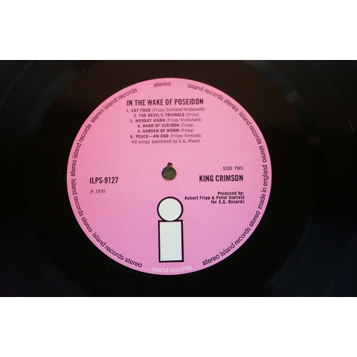 255 - Vinyl - King Crimson In The Wake of Poseidon LP on Island ILPS9127, pink 'i' label, textured sleeve,... 