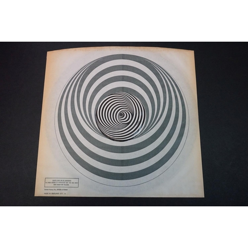 258 - Vinyl - Heads Together / First Round LP on Vertigo VO 636045, large Vertigo swirl, swirl inner, slee... 