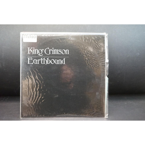 365 - Vinyl - Eight King Crimson LPs to include In The Court on Island ILPS9111 (sleeve poor), Earthbound,... 