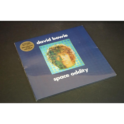 481 - Vinyl - Three David Bowie recent release LPs to include 1966 (sealed), RSD I'm Only Dancing (The Sou... 