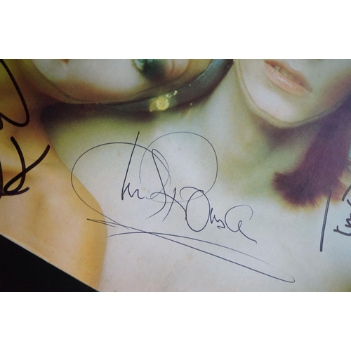 492 - Vinyl & Autographs - David Bowie Pinups RCA APL1-0291.  Signed to front sleeve by Mick Ronson, Trevo... 