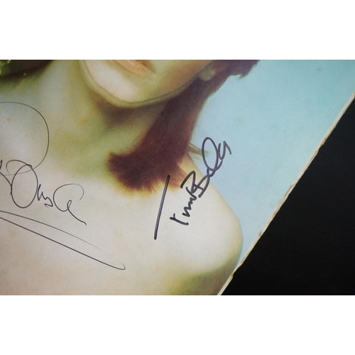 492 - Vinyl & Autographs - David Bowie Pinups RCA APL1-0291.  Signed to front sleeve by Mick Ronson, Trevo... 