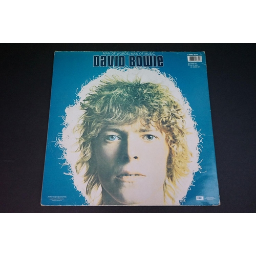 501 - Vinyl & Autographs - David Bowie 3 copies of Space Oddity to include LSP 4813 signed to front sleeve... 