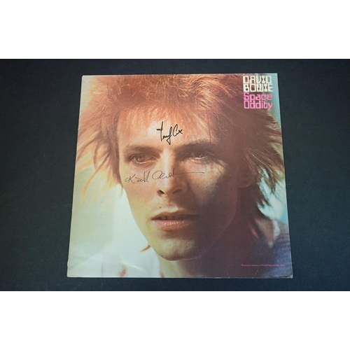 501 - Vinyl & Autographs - David Bowie 3 copies of Space Oddity to include LSP 4813 signed to front sleeve... 