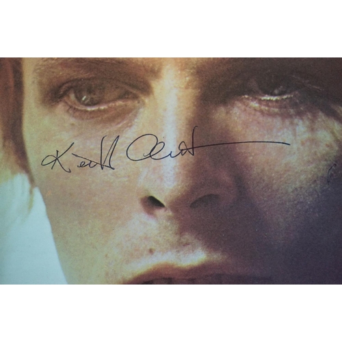 501 - Vinyl & Autographs - David Bowie 3 copies of Space Oddity to include LSP 4813 signed to front sleeve... 