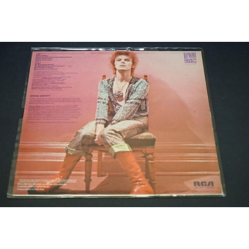 600 - Vinyl - 6 David Bowie LP's to include Hunky Dory (NL 83844) German press with black & silver RCA lab... 