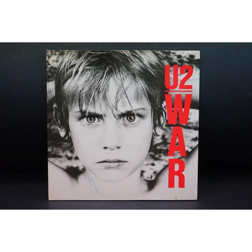 609 - Vinyl & Autographs - U2 3 LP's to include October (ILPS 9680), War (ILPS 9733) and Boy (ILPS 9646). ... 