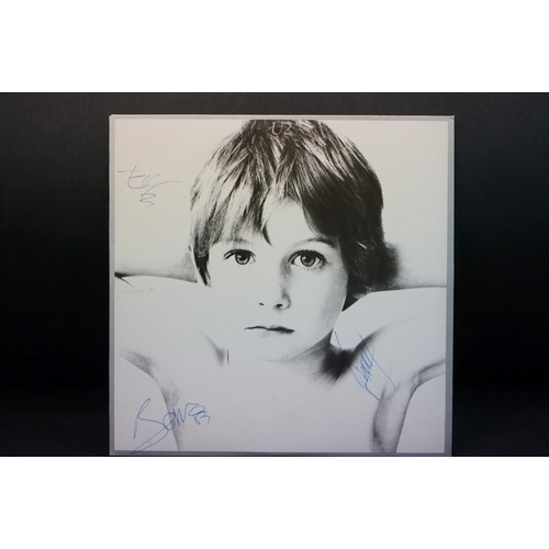 609 - Vinyl & Autographs - U2 3 LP's to include October (ILPS 9680), War (ILPS 9733) and Boy (ILPS 9646). ... 