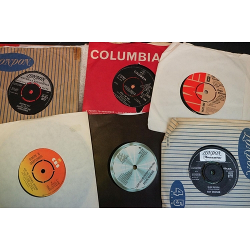 534 - Vinyl - Around 30 45s and EPs featuring The Beatles x 7, The Rolling Stones, The Yardbirds etc, vg+ ... 