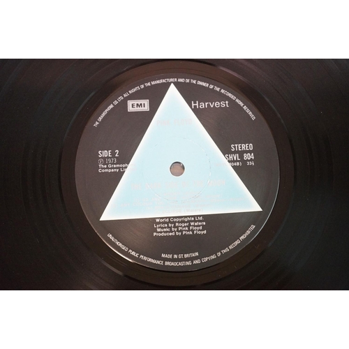 540 - Vinyl - Pink Floyd Dark Side Of The Moon (SHVL 804) solid light blue triangle, black inner, no poste... 