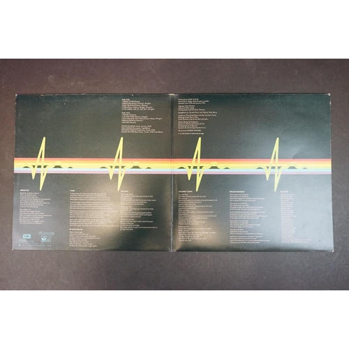 540 - Vinyl - Pink Floyd Dark Side Of The Moon (SHVL 804) solid light blue triangle, black inner, no poste... 