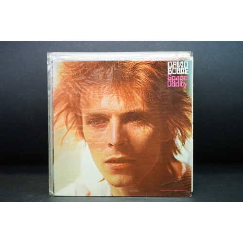 567 - Vinyl - David Bowie, 14 LPs, to include Heroes, Space Oddity, Changes 2, The Man Who Sold The World,... 