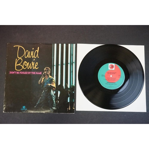 571 - Vinyl - David Bowie, nine x 12