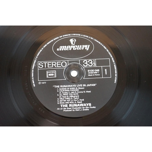 631 - Vinyl - The Runaways 3 LP's to include Live In Japan (Mercury 9100046) French pressing, Waiting For ... 