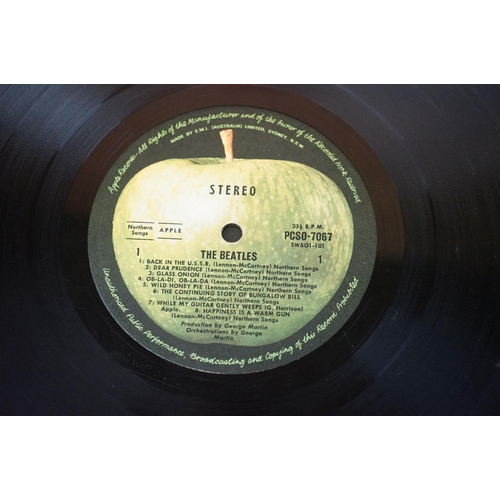 636 - Vinyl - The Beatles White Album (PCSO 7067/8) top loader Australian pressing No A09976, the A number... 