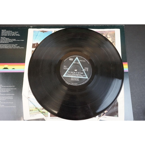 637 - Vinyl - Pink Floyd 2 LP's to include Atom Heart Mother (SHVL 781) EMI Records Ltd to label and gatef... 