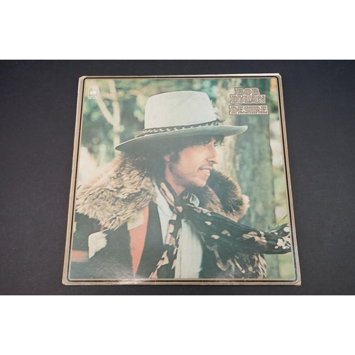 653 - Vinyl - Bob Dylan 6 LP's to include Oh Mercy, The Historic Basement Tapes (sticker removal damage to... 