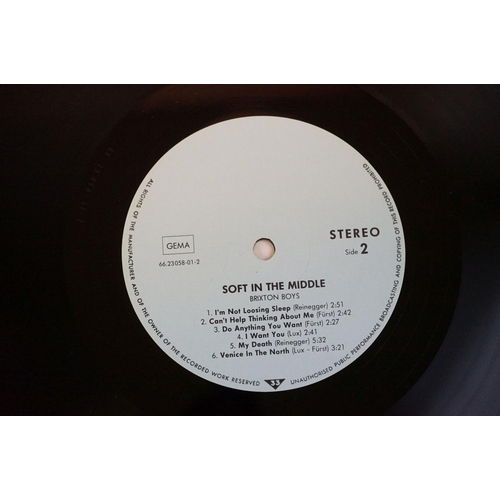 504 - Vinyl - Five David Bowie private pressing LPs to include October 20th 1972 at Santa Monica, David Bo... 