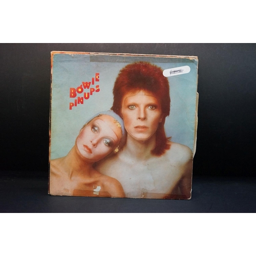 782 - Vinyl - 7 David Bowie LP's and 1 12