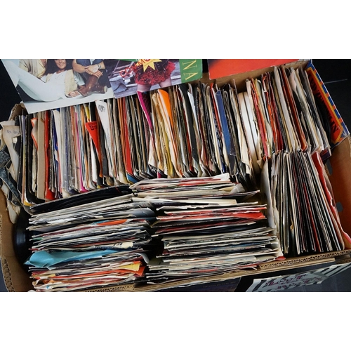 684a - Vinyl - Quantity of Rock and Pop 45s to include Queen, Krokus, Status Quo, Kerrang, Madonna etc