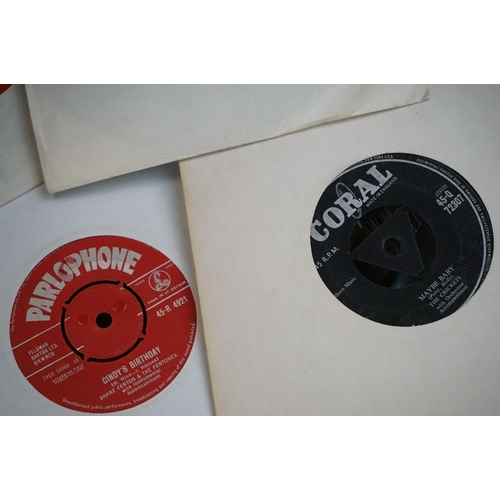 685a - Vinyl - Quantity of 45s form the 50s onwards to include Buddy Holly, The Shadows, Elvis, Duane Eddy ... 