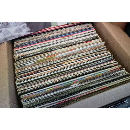 704 - Vinyl - Around 100 Hip Hop / R n B 12