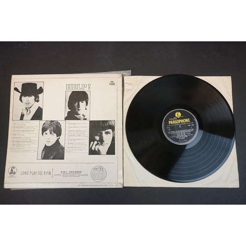 753 - Vinyl - Seven The Beatles and related LPs to include Abby Road, Rubber Soul, Help, 1962-66, 1967-70,... 