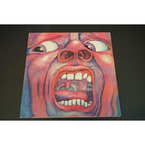 752 - Vinyl - Five LPs to include King Crimson In The Court ILPS9111, 3 x Pink Flloyd (Meddle, Atom Heart ... 