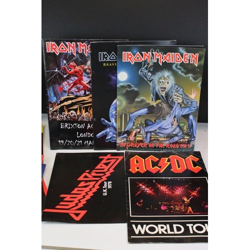 1069 - Memorabilia - Collection of tour programmes featuring Barclay James Harvest, Emerson Lake & Palmer, ... 