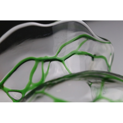 44 - Stuart & Sons Stourbridge, an Art Nouveau clear blown glass bowl with green glass threading decorati... 