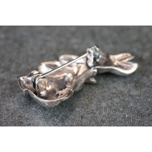 192 - Silver Peter Rabbit style brooch