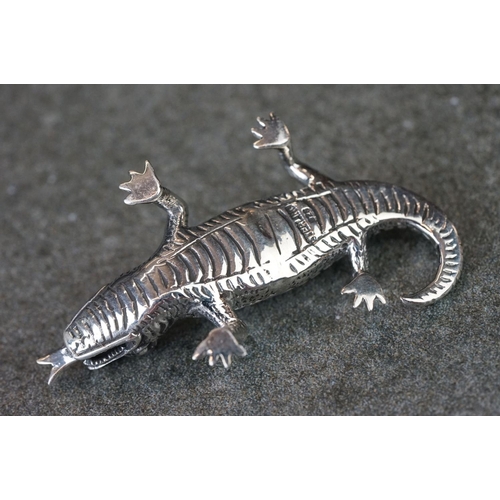 195 - Silver figure of a lizard