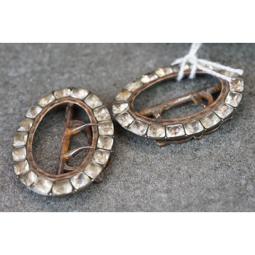 200 - A collection of 19th & 20th century buckles contained within a vintage display box.