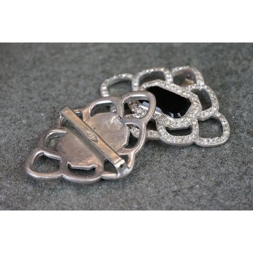 200 - A collection of 19th & 20th century buckles contained within a vintage display box.